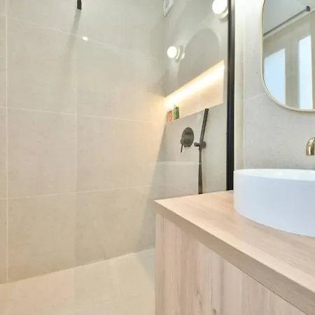 Apartment Stylish 1br View Of River Seine And Eiffel Tower *